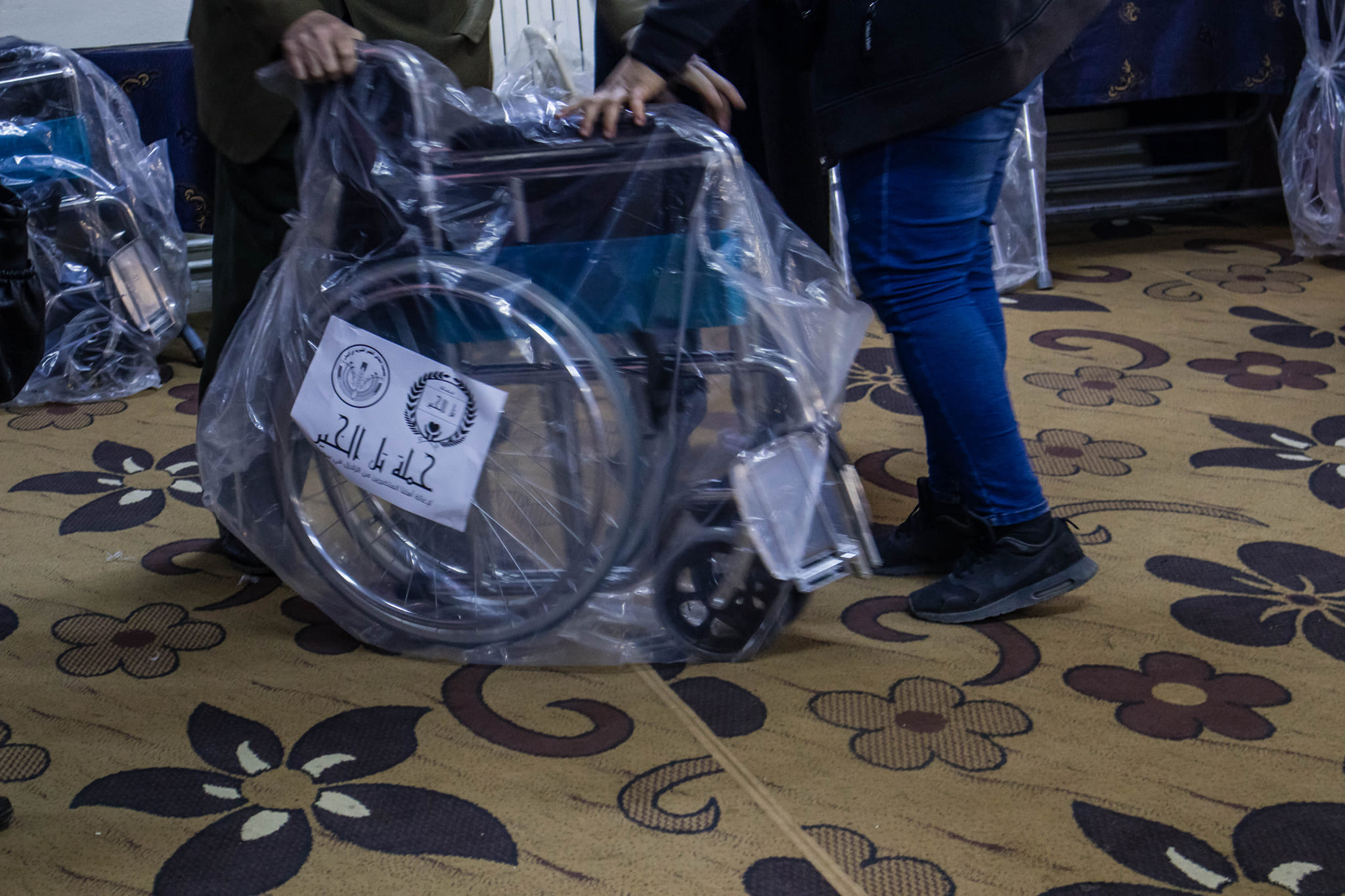 أثناء الإشراف على توزيع تبرعاتكم في مدينة اللاذقية🙏